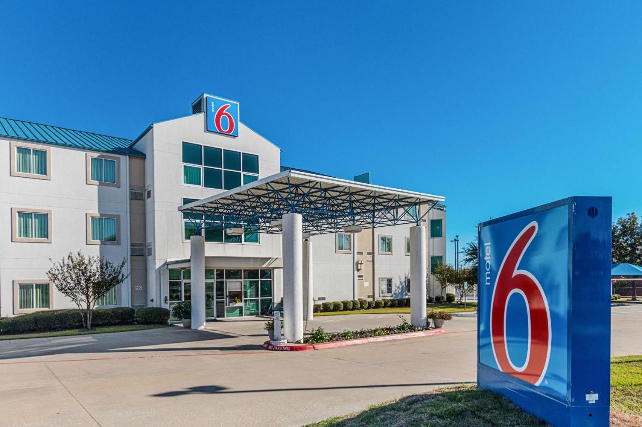 | Motel 6-Benbrook, TX - Fort Worth