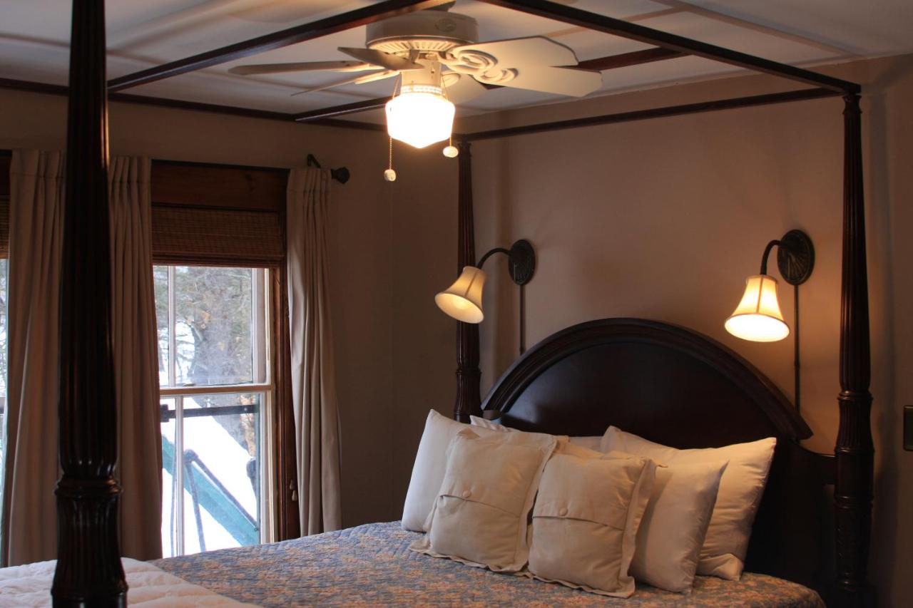 | Follansbee Inn