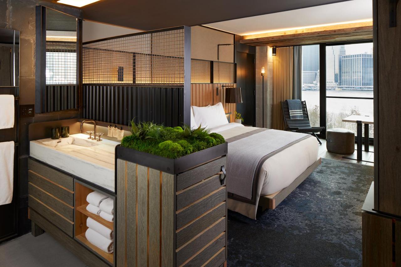 | 1 Hotel Brooklyn Bridge