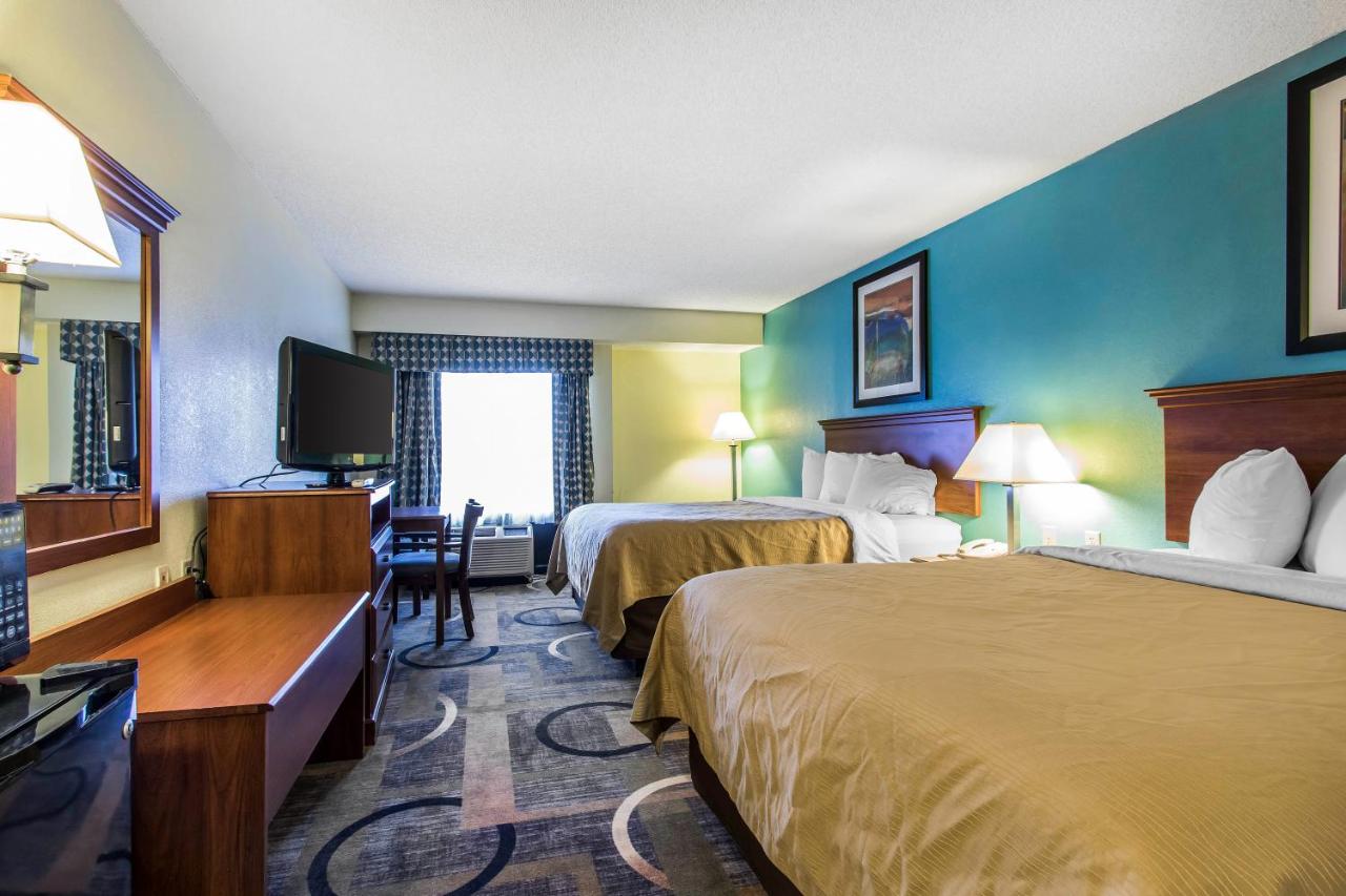 Queen Suite with Two Queen Beds - Non-Smoking at Baymont by Wyndham Memphis I-40