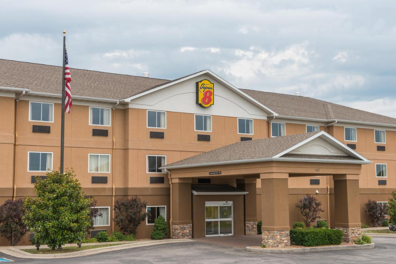 | Super 8 by Wyndham St Robert Ft Leonard Wood Area