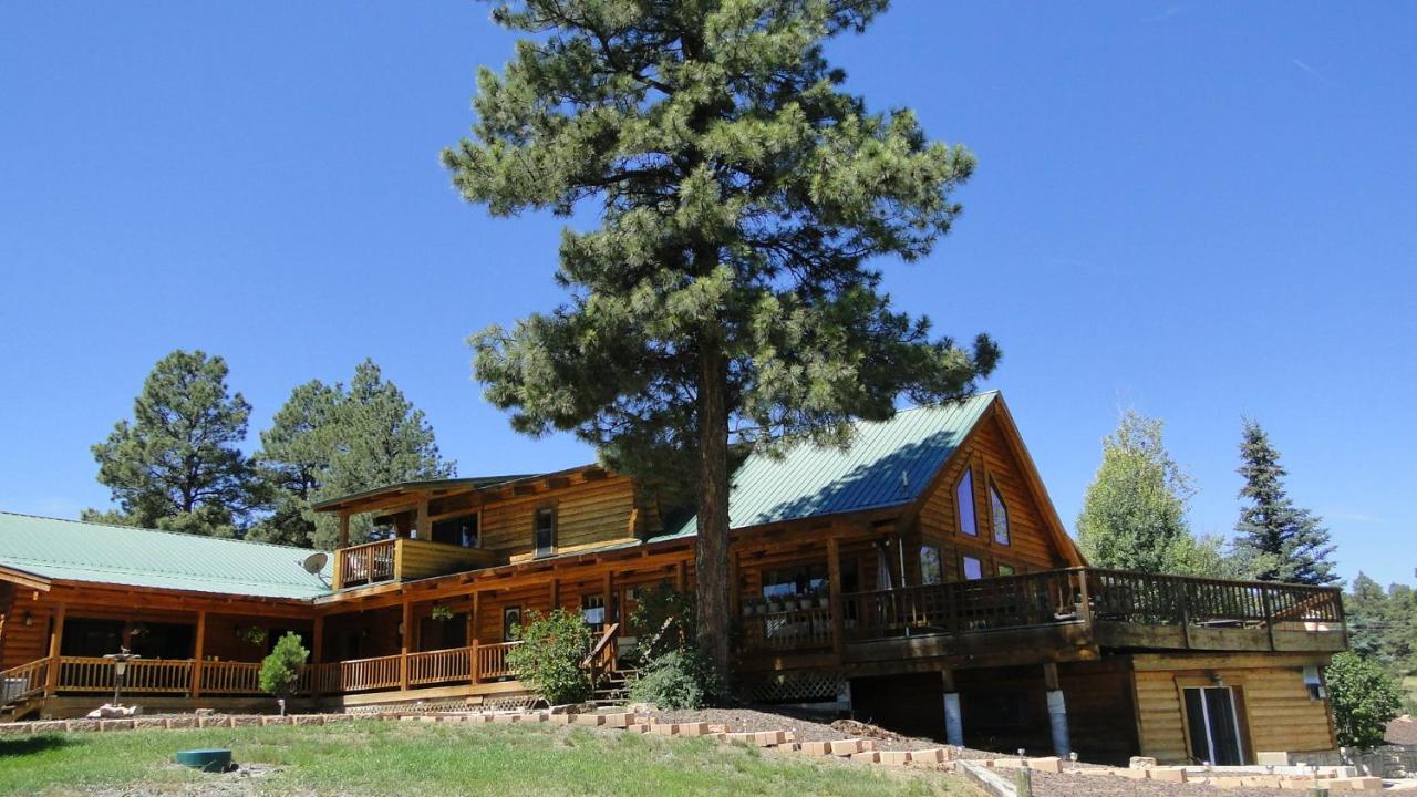| Elkwood Manor Bed & Breakfast