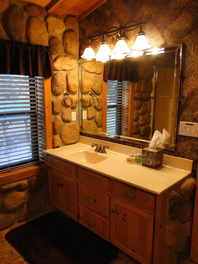 | Elkwood Manor Bed & Breakfast