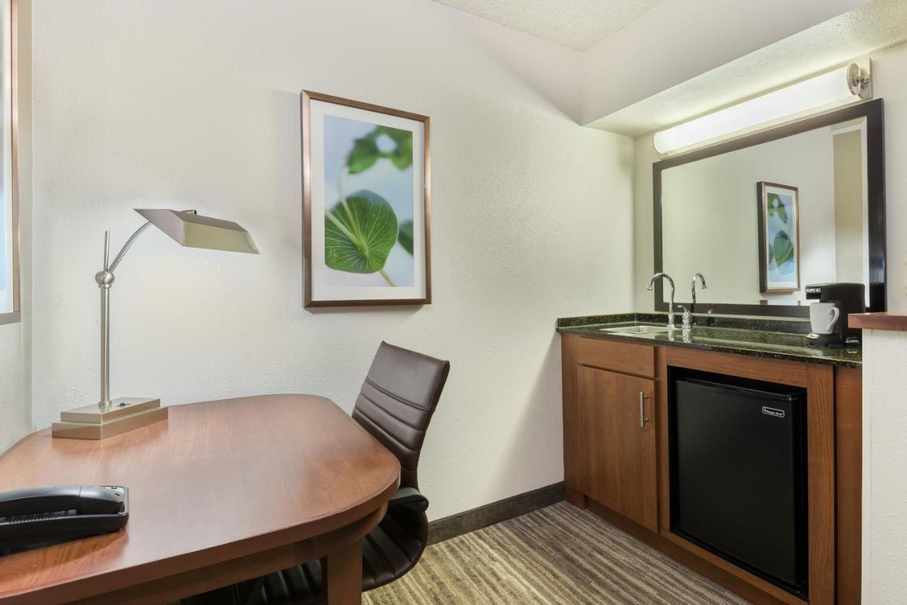 King Room with Sofa Bed at Hyatt Place Ft. Lauderdale/Plantation