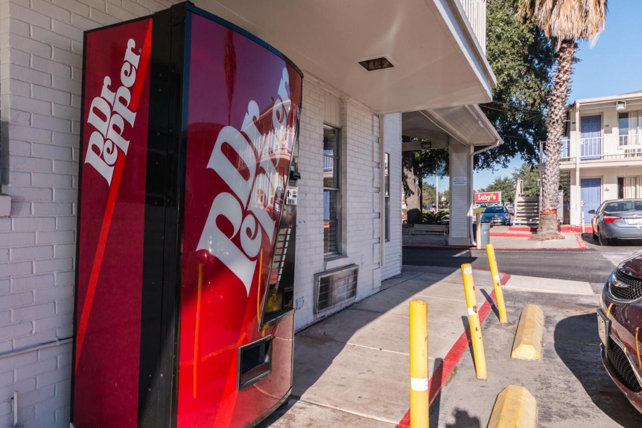  | SureStay Hotel by Best Western San Antonio Riverwalk