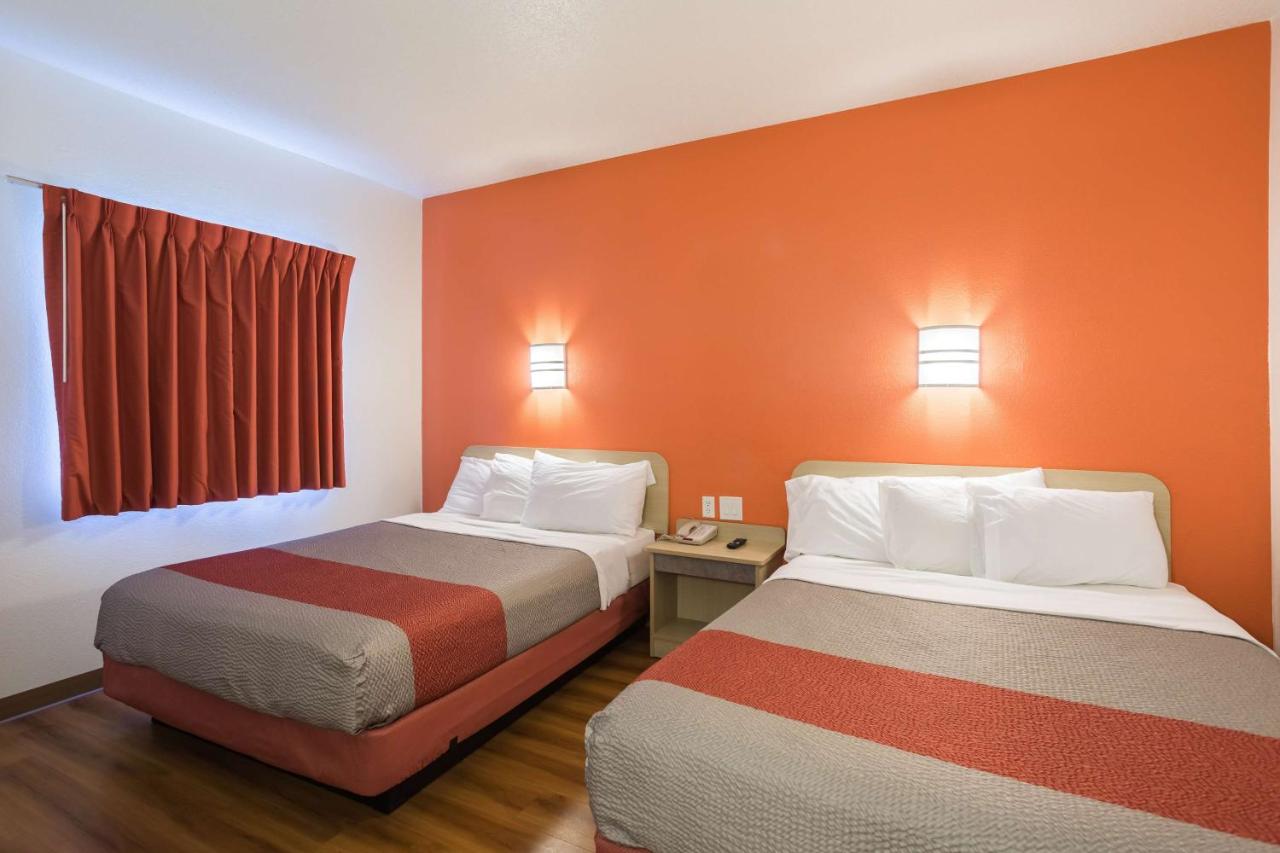 | Motel 6-Dale, IN