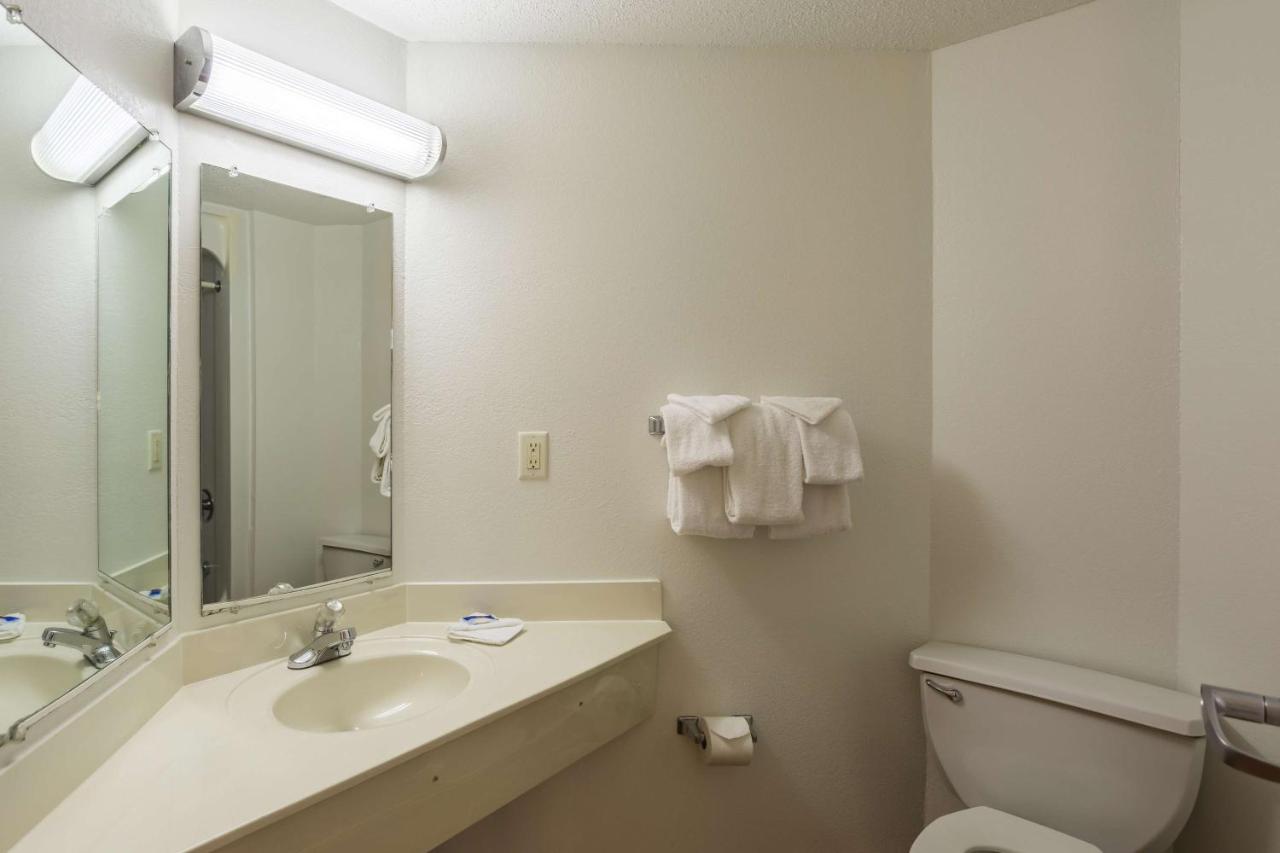 | Motel 6-Dale, IN