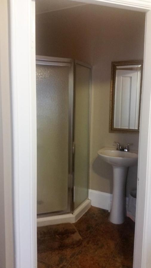  | Carraway Guest House