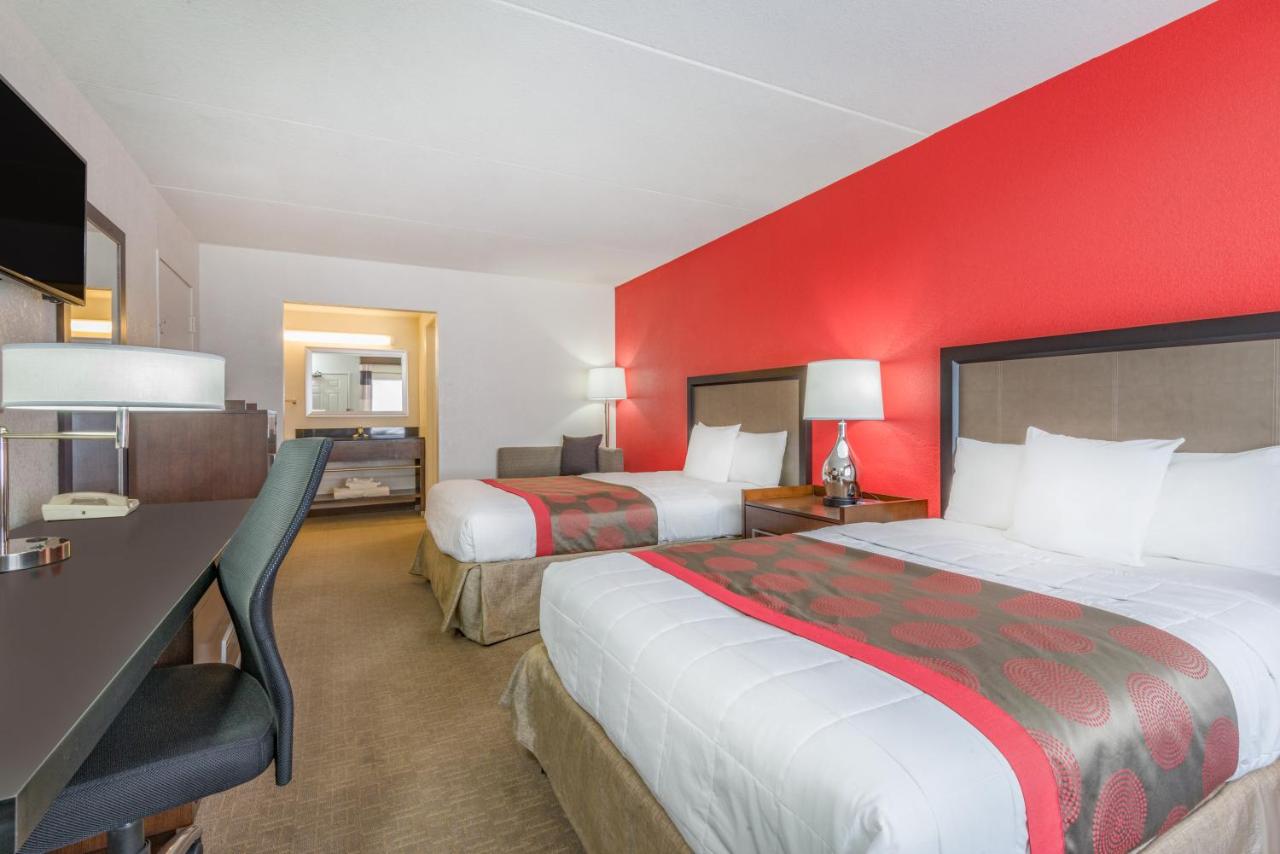 Double Room with Two Double Beds - Mobility Access/Non-Smoking at Ramada by Wyndham Albuquerque Airport