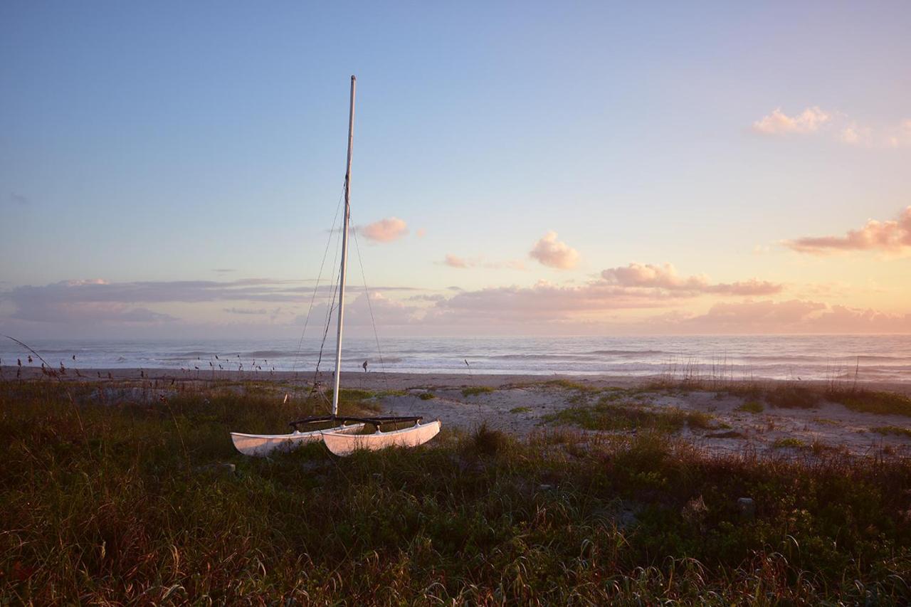  | Surf Studio Beach Resort