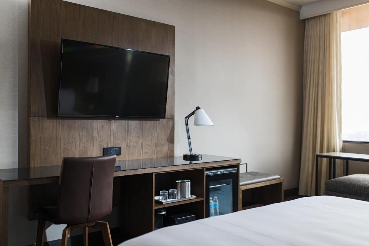 Concierge King at Sonesta Nashville Airport