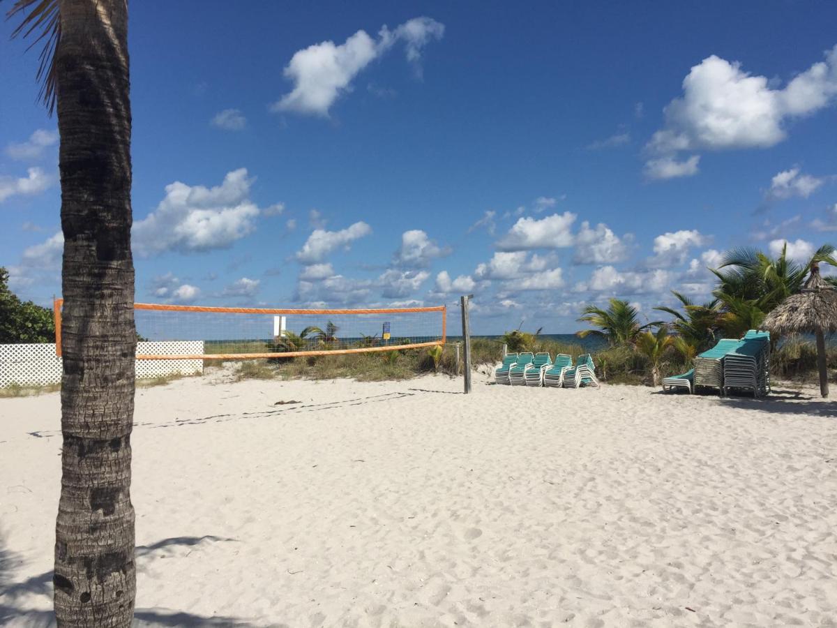 | Beach Haus Key Biscayne Contemporary Apartments