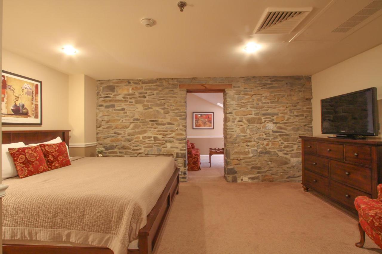 Standard King Room at Joseph Ambler Inn