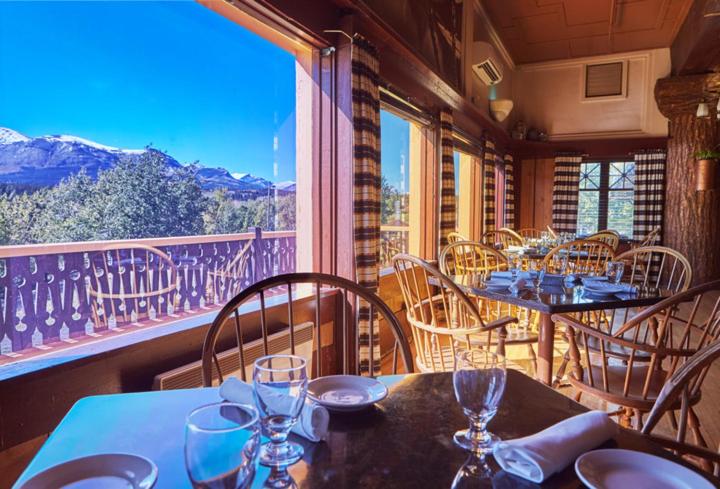  | Glacier Park Lodge