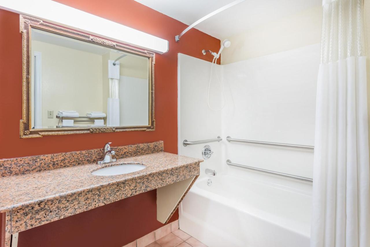  | Days Inn by Wyndham Trenton