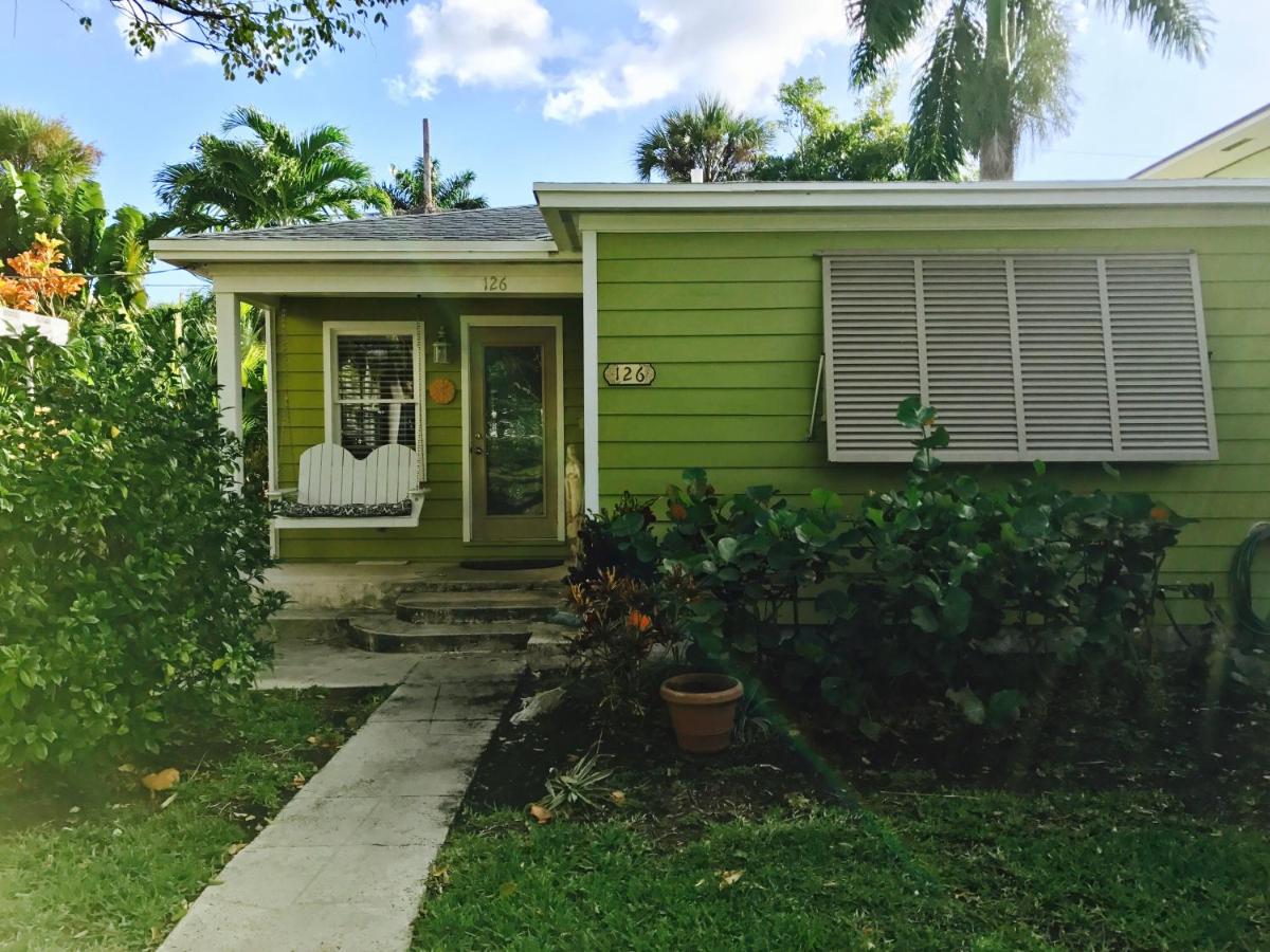 | Mango Inn Bed and Breakfast