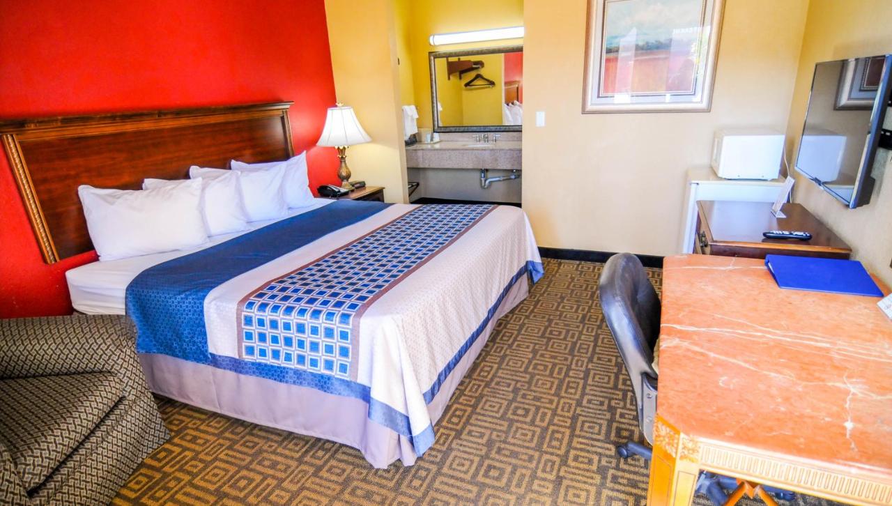 | Heritage Inn