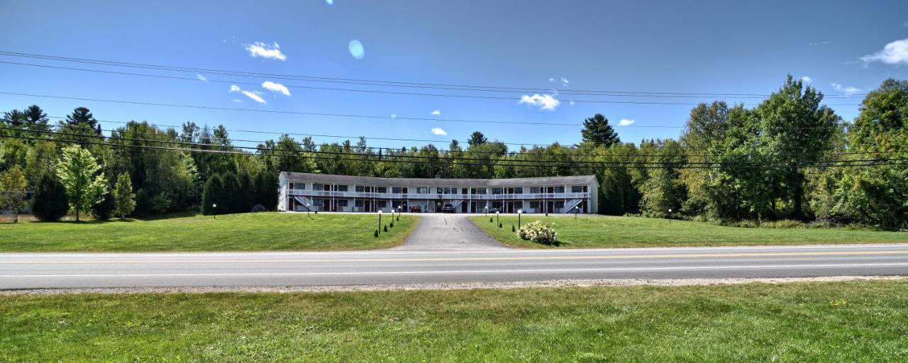 | Cabot Inn & Suites