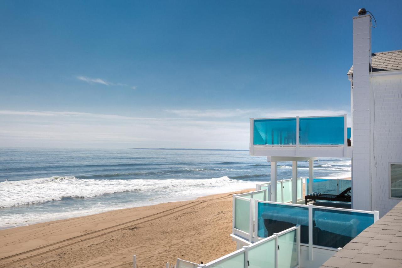 | Blue - Inn on the Beach