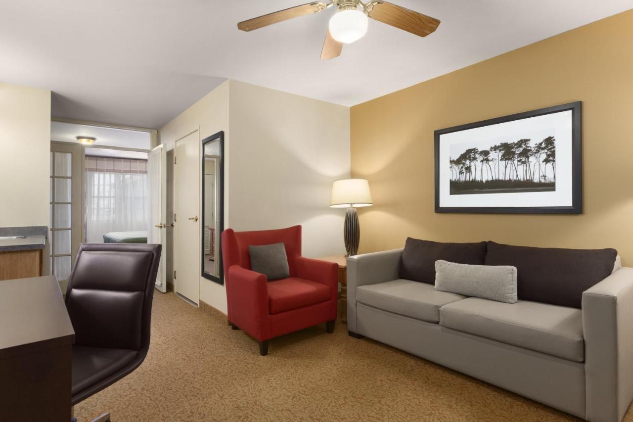 One-Bedroom King Suite - Disability Access - Non-Smoking at Country Inn & Suites Rochester South Mayo Clinic