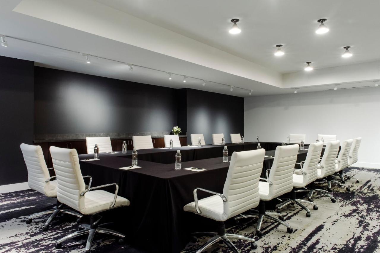 | Hotel Covington Cincinnati Riverfront