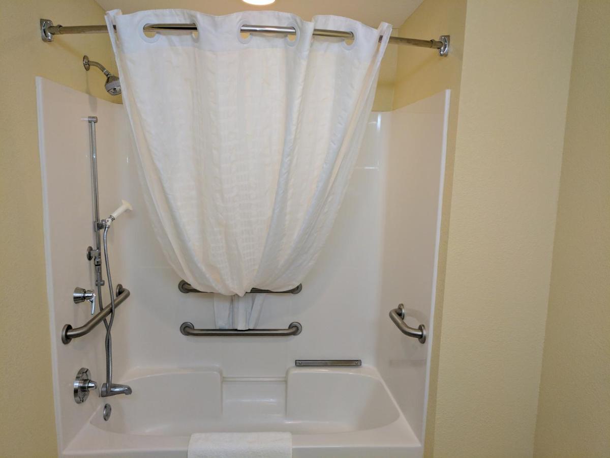 One-Bedroom King Suite - Disability Access at Country Inn & Suites by Radisson, Tallahassee-University Area, FL