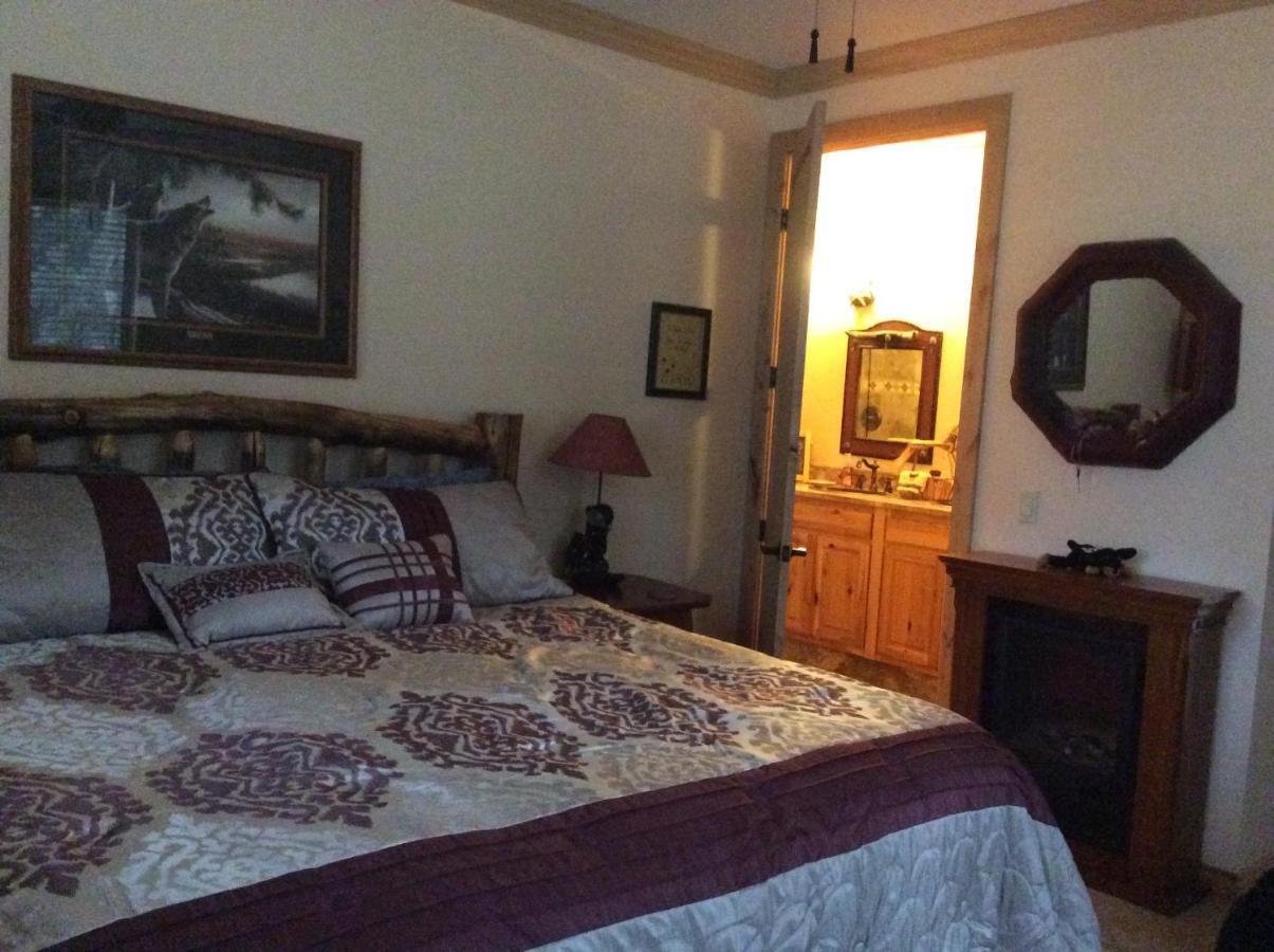 | Elktrace Bed and Breakfast