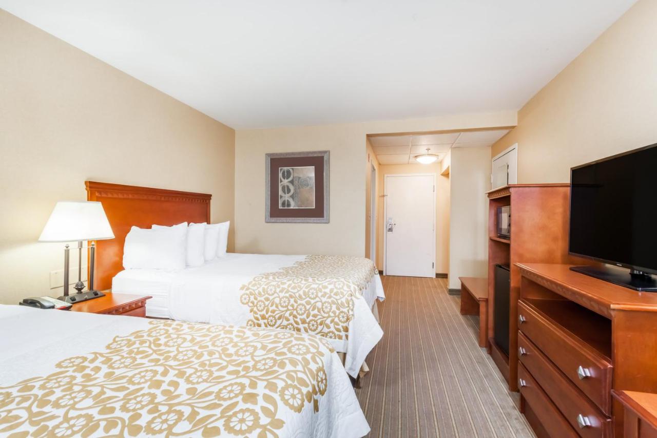 | Days Inn by Wyndham Windsor Locks / Bradley Intl Airport