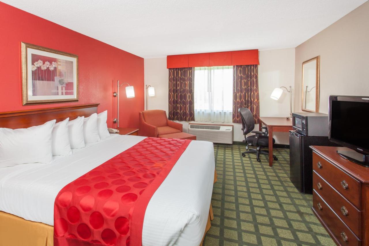 1 King Bed, One-Bedroom Suite, Non-Smoking at Ramada Limited Decatur
