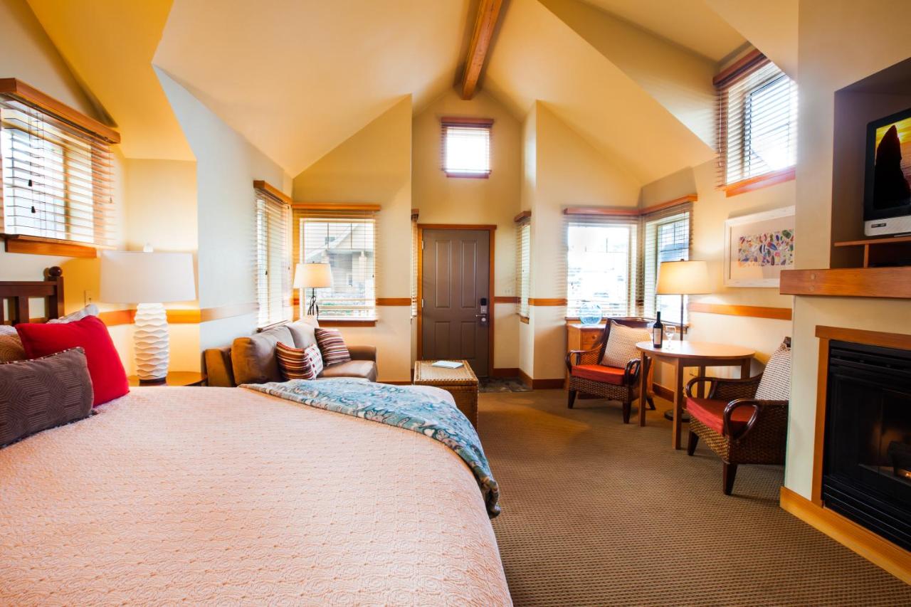 | The Ocean Lodge