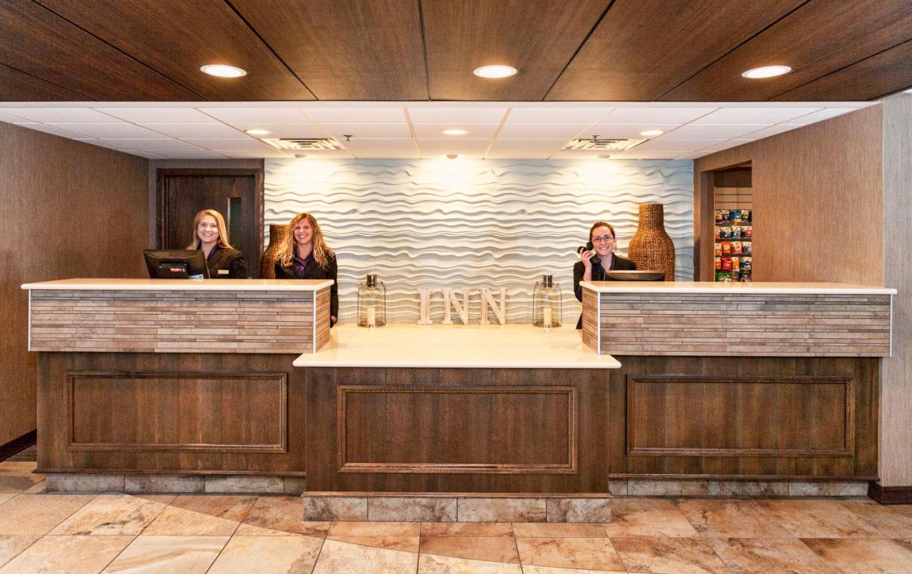 | The Inn on Lake Superior