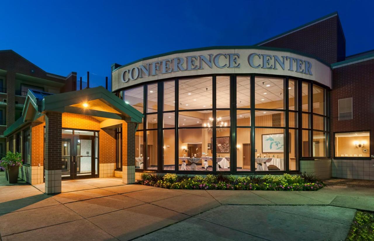 | The Inn on Lake Superior