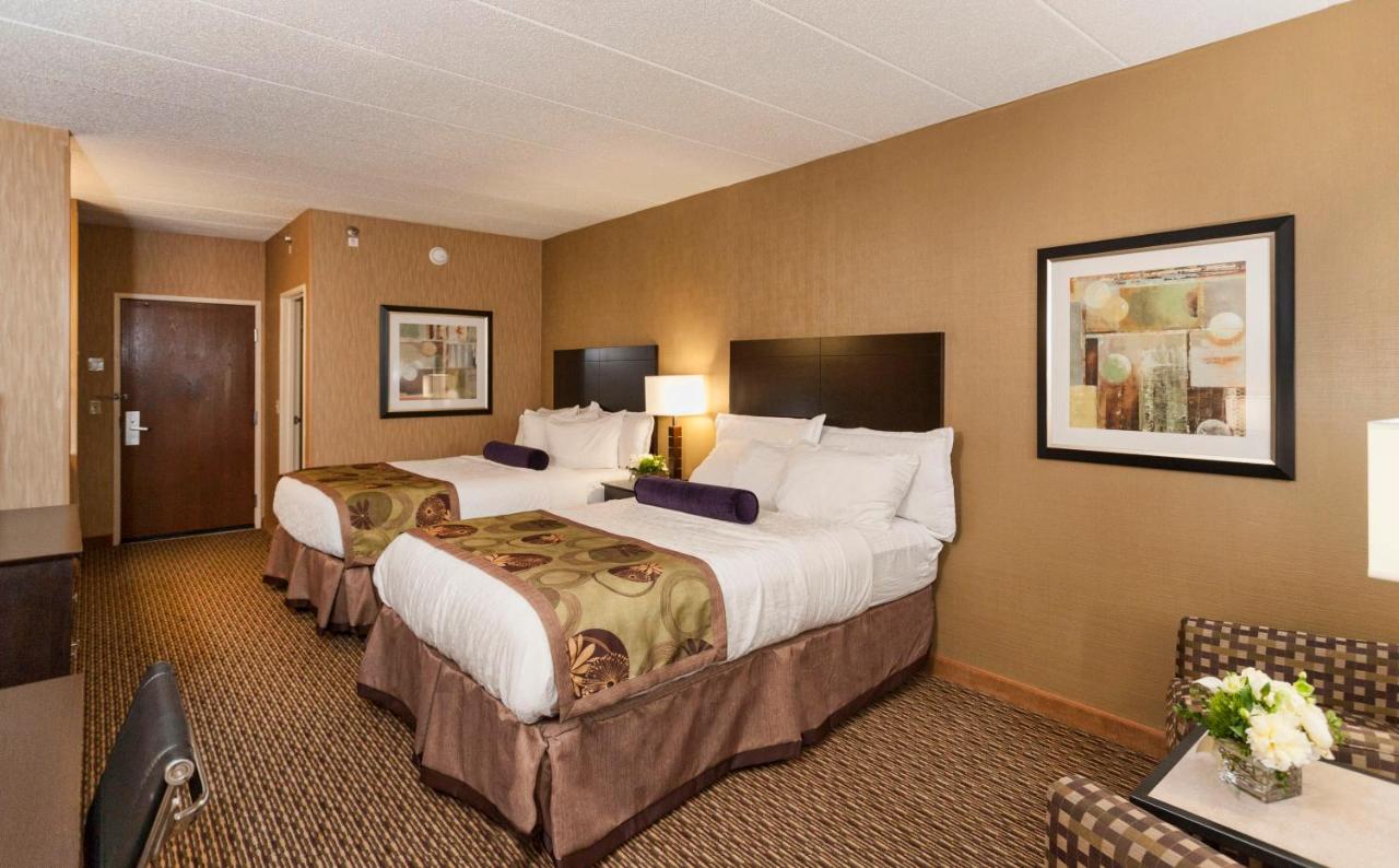 | The Inn on Lake Superior