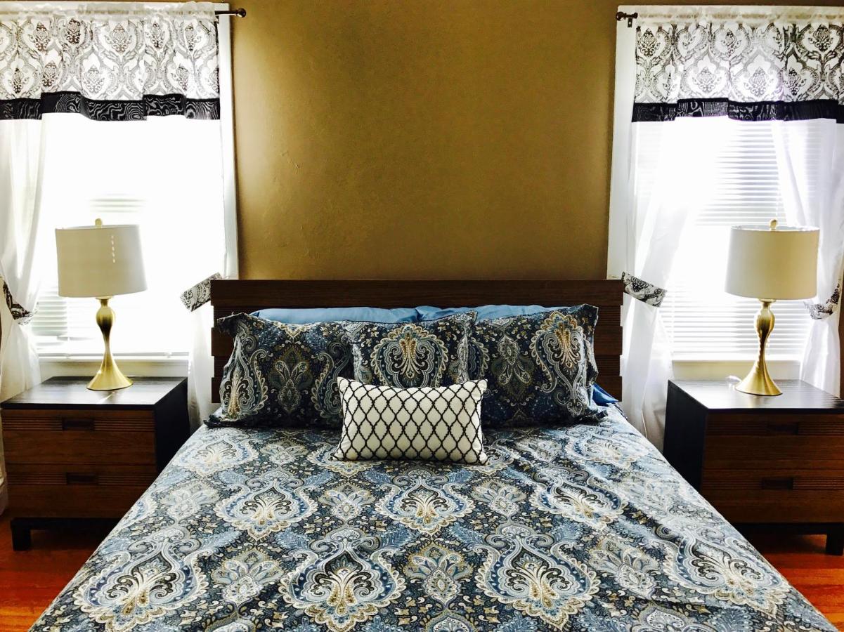 | Mango Inn Bed and Breakfast