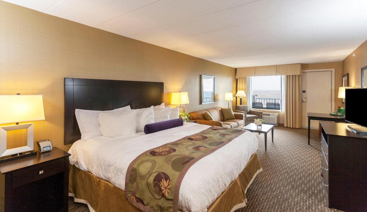 | The Inn on Lake Superior