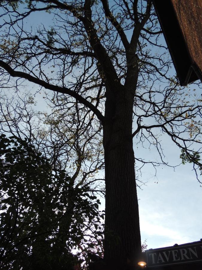 | Farnsworth House Inn
