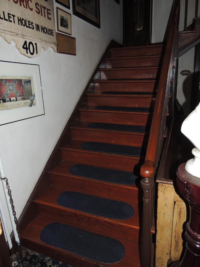 | Farnsworth House Inn