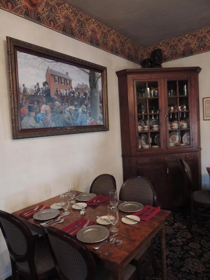 | Farnsworth House Inn
