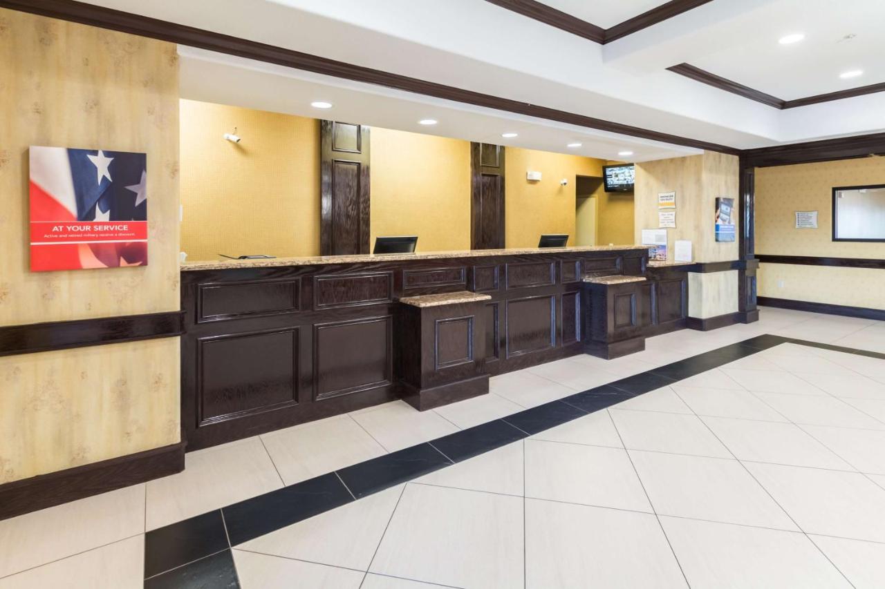  | Motel 6-Joshua, TX