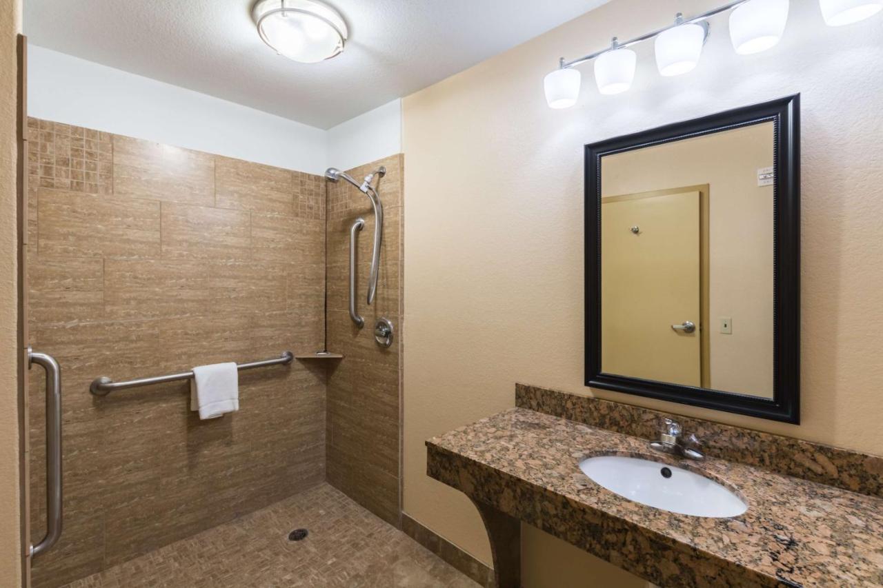 | Motel 6-Joshua, TX