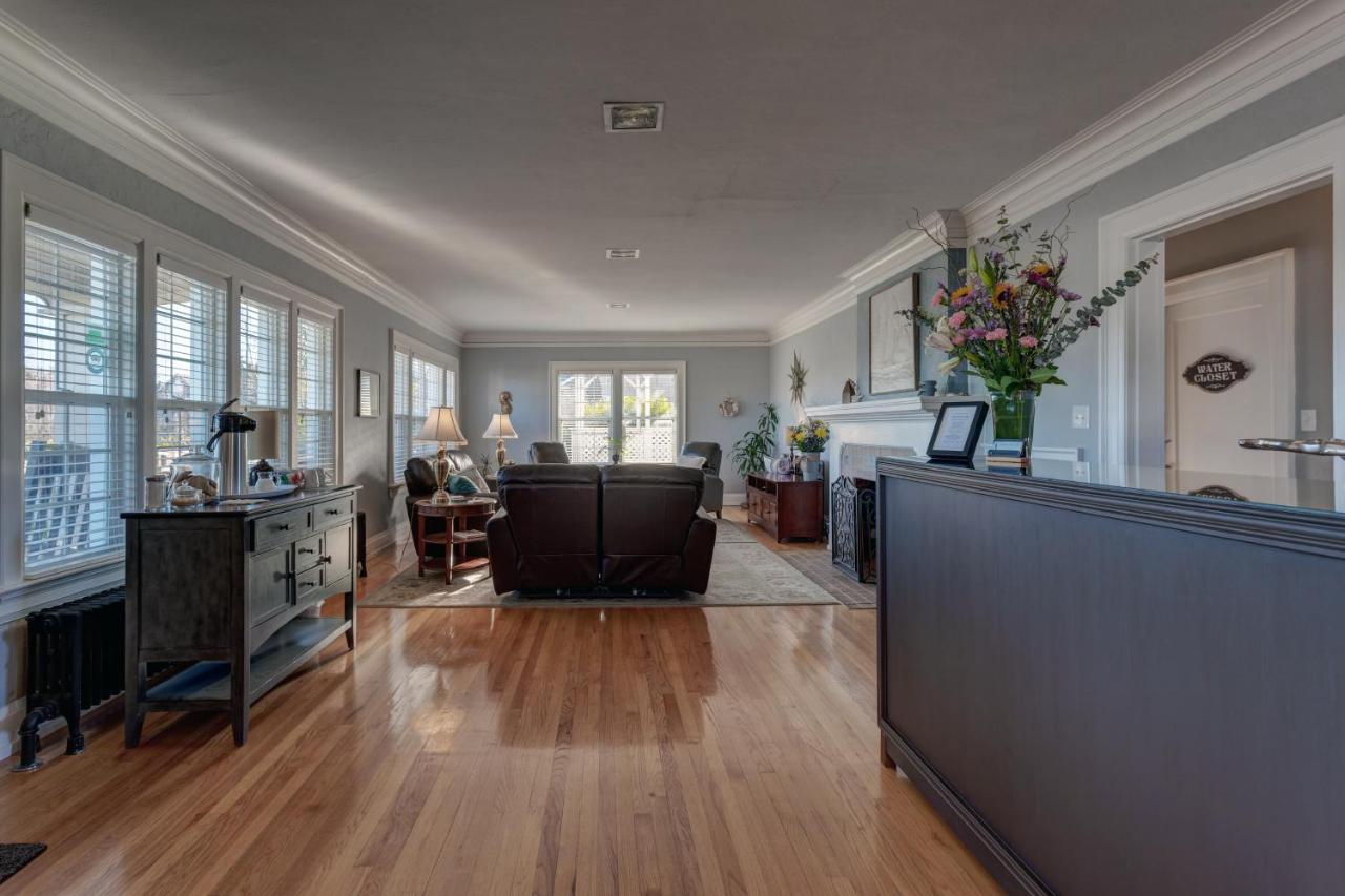 | Nantucket Inn - Anacortes