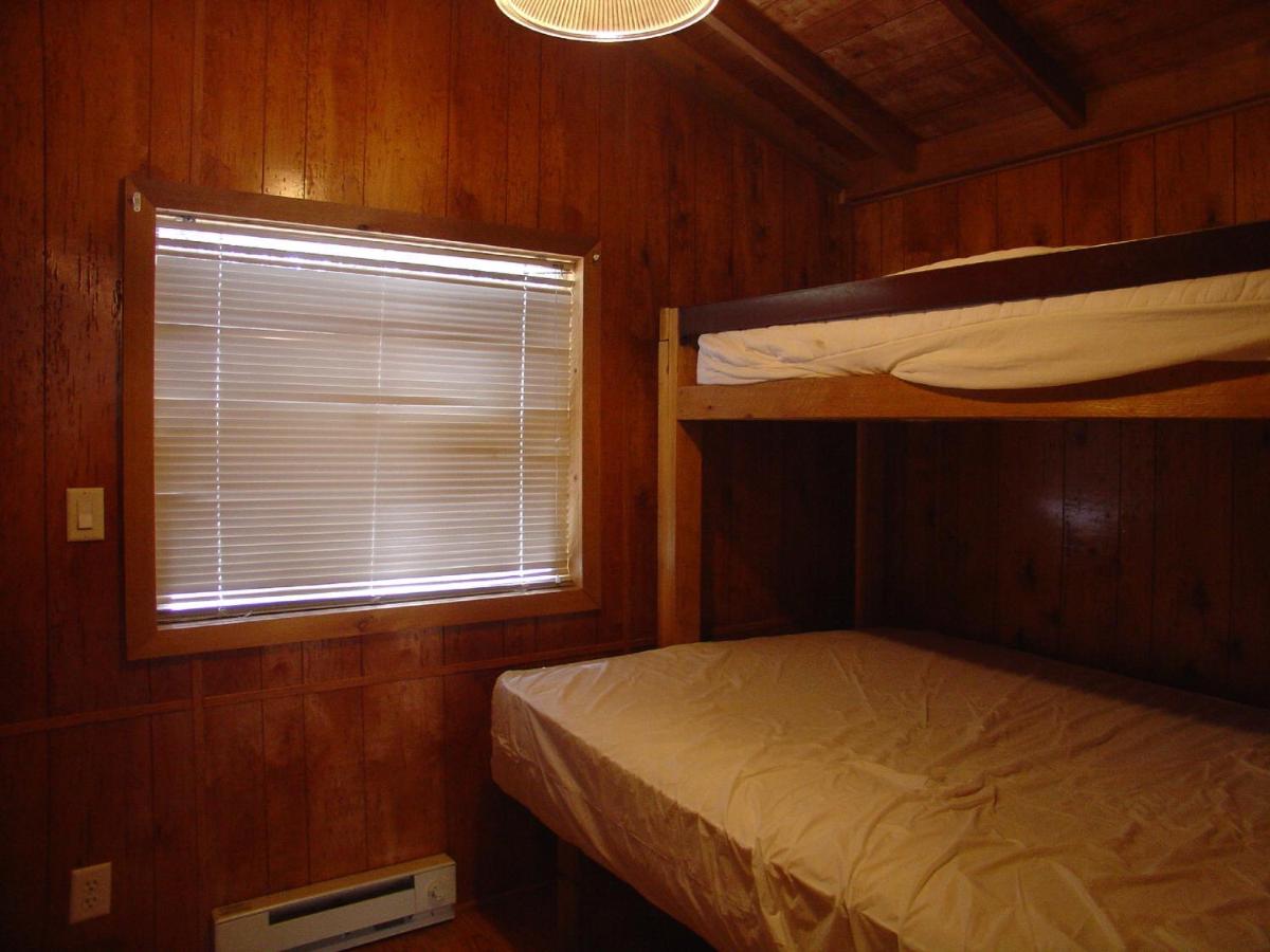 | Ponderosa Camping Resort One-Bedroom Cabin 2