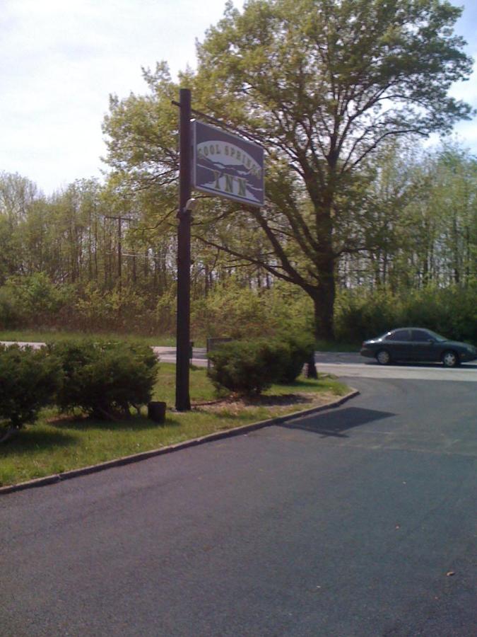  | Cool Springs Inn