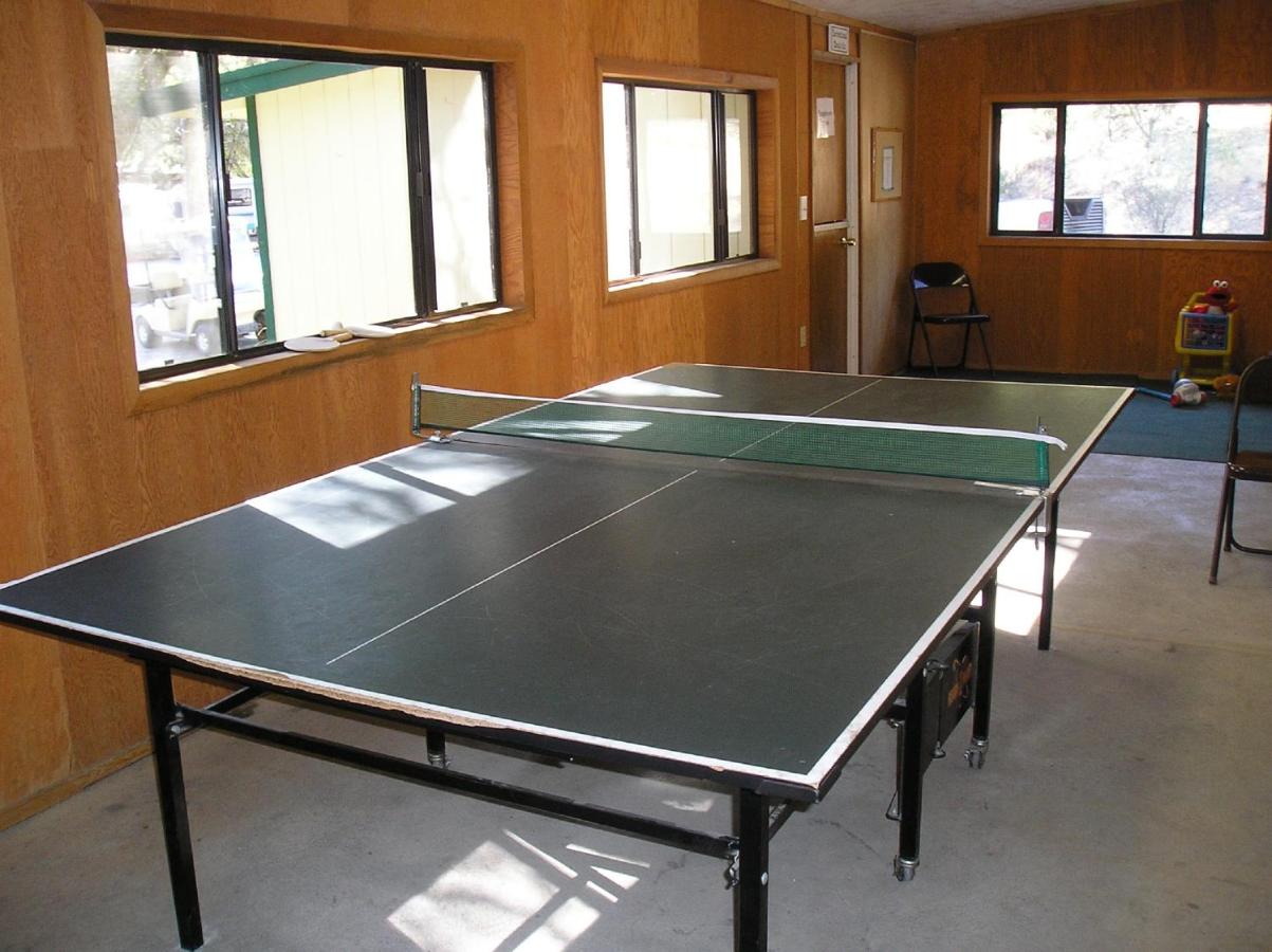 | Ponderosa Camping Resort One-Bedroom Cabin 2