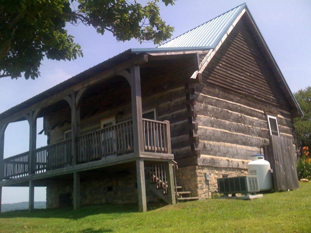  | Cool Springs Inn
