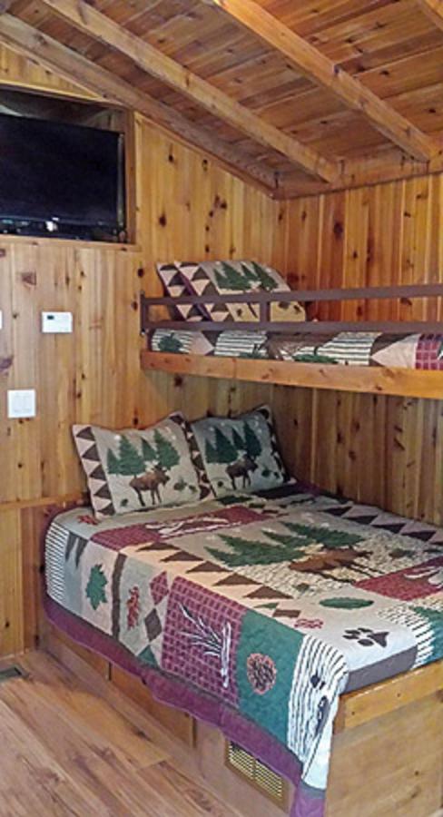 | Mount Vernon Camping Resort Studio Cabin 4