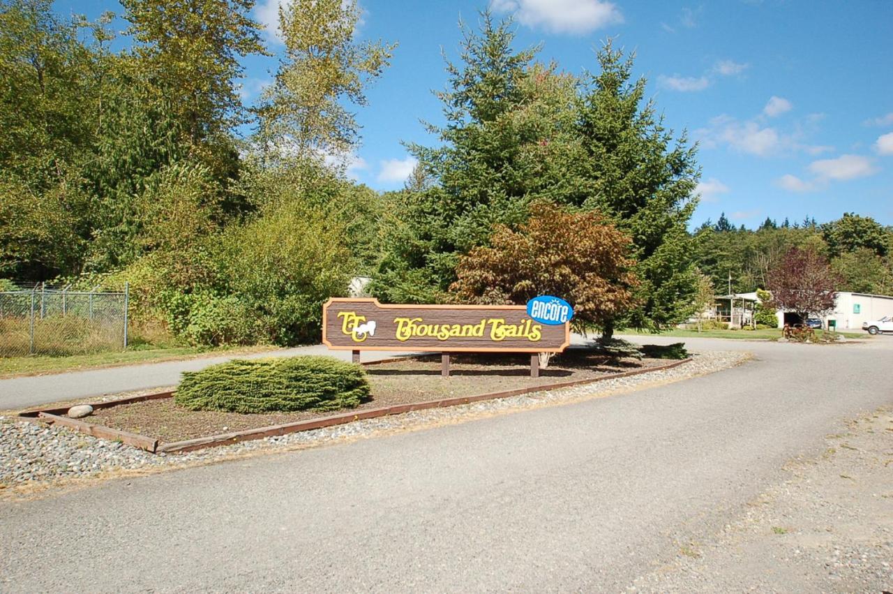 | Mount Vernon Camping Resort Studio Cabin 4