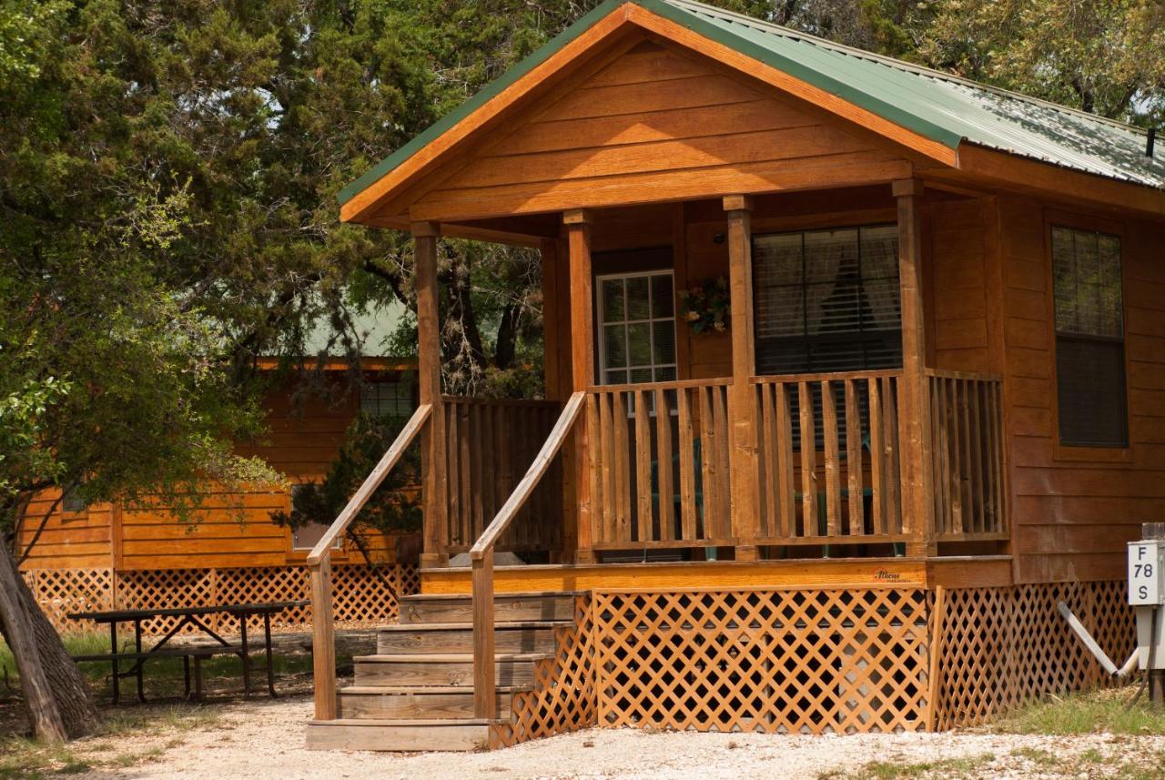  | Medina Lake Camping Resort Cabin 4