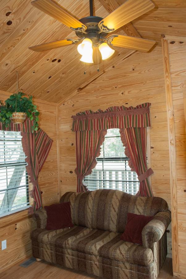 | Medina Lake Camping Resort Cabin 4