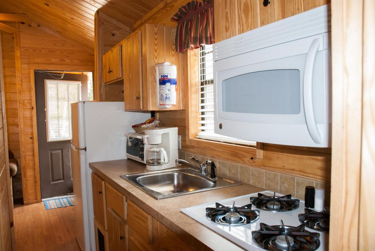 | Medina Lake Camping Resort Cabin 4